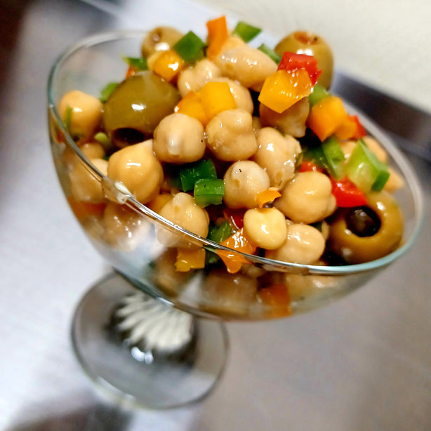 Mediterranean Chickpea Salad (8oz)